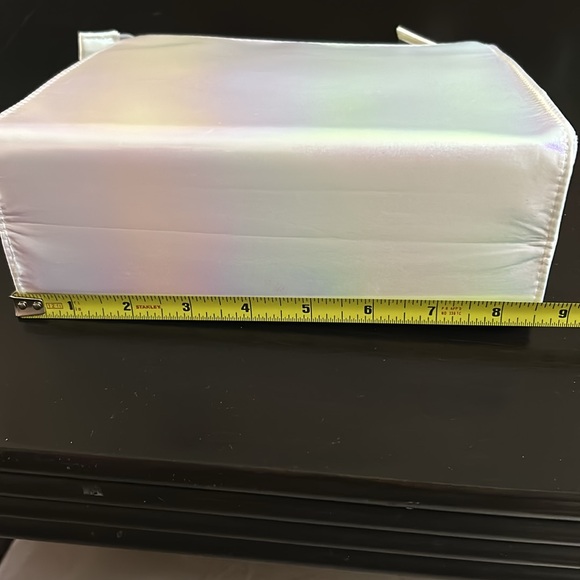 Iridescent Cosmetic Case NWOT - Picture 10 of 10